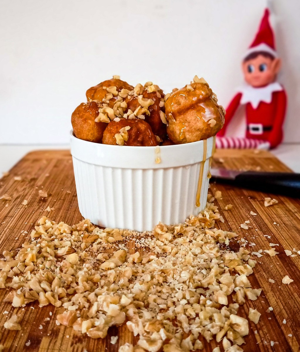 Λουκουμάδες με γεύση&nbsp;μελομακάρονα
