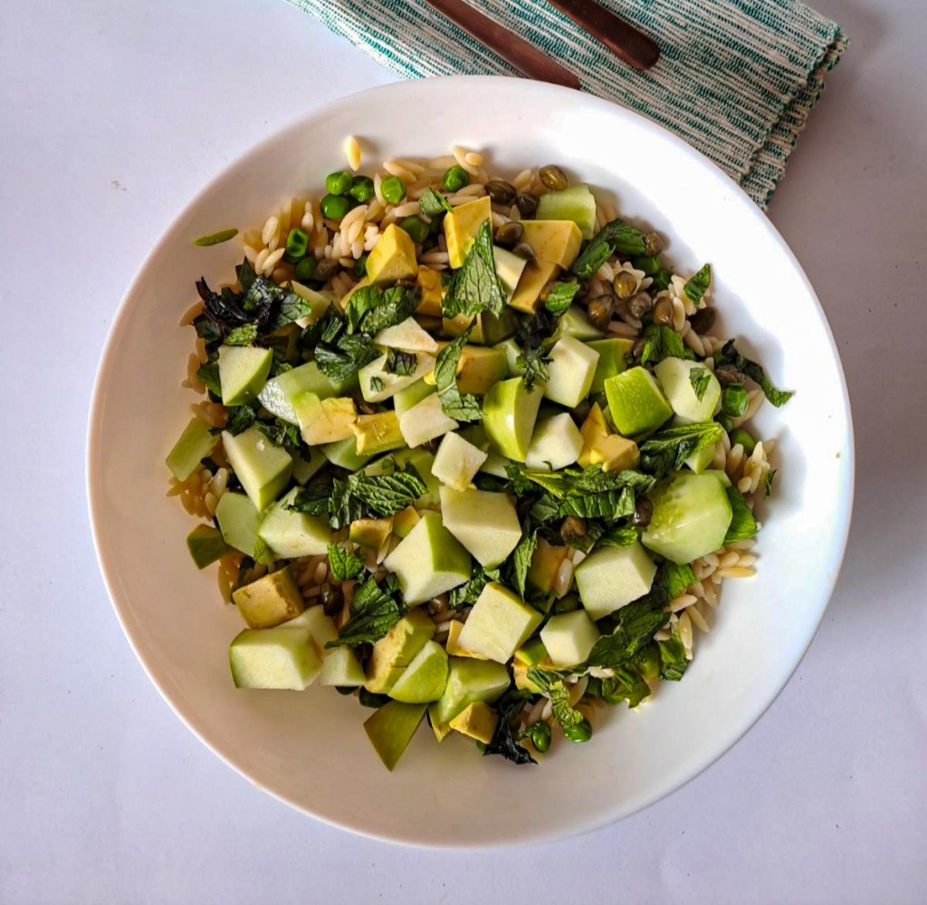 Σαλάτα με αρακά και&nbsp;κριθαράκι