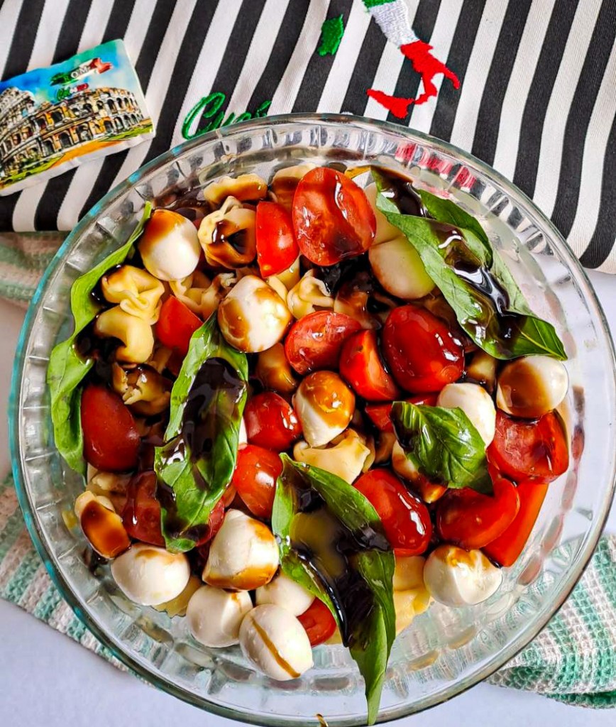 Τορτελίνια Καπρέζε